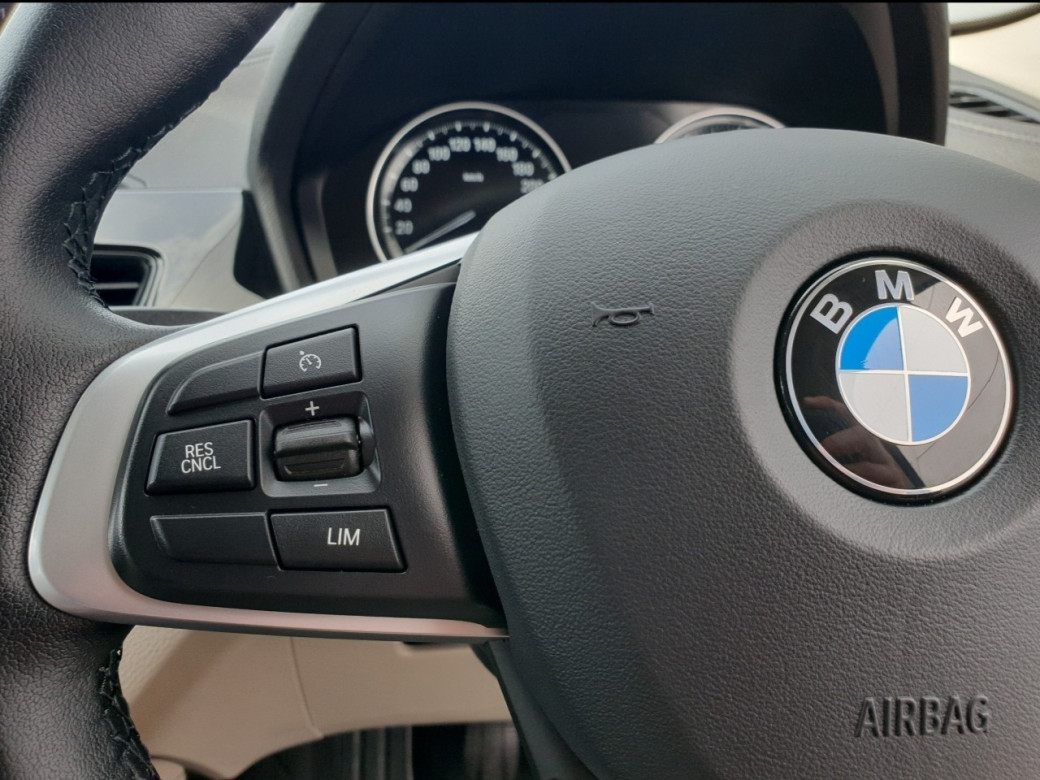 2022 BMW X1