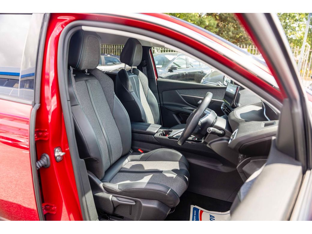 2022 Peugeot 5008
