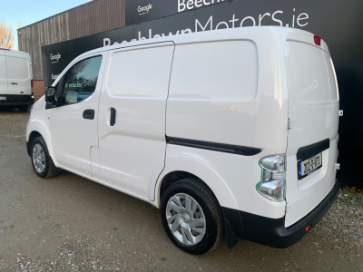 2020 Nissan eNV200