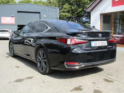 2020 Lexus ES 300h