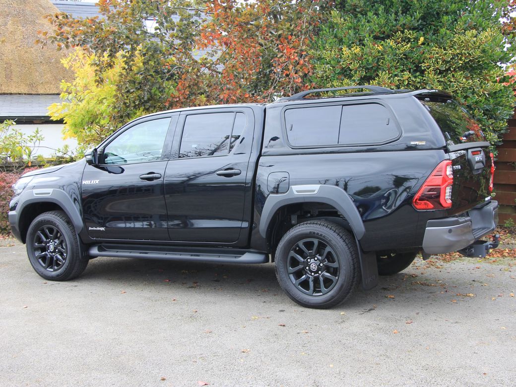 2025 Toyota Hilux
