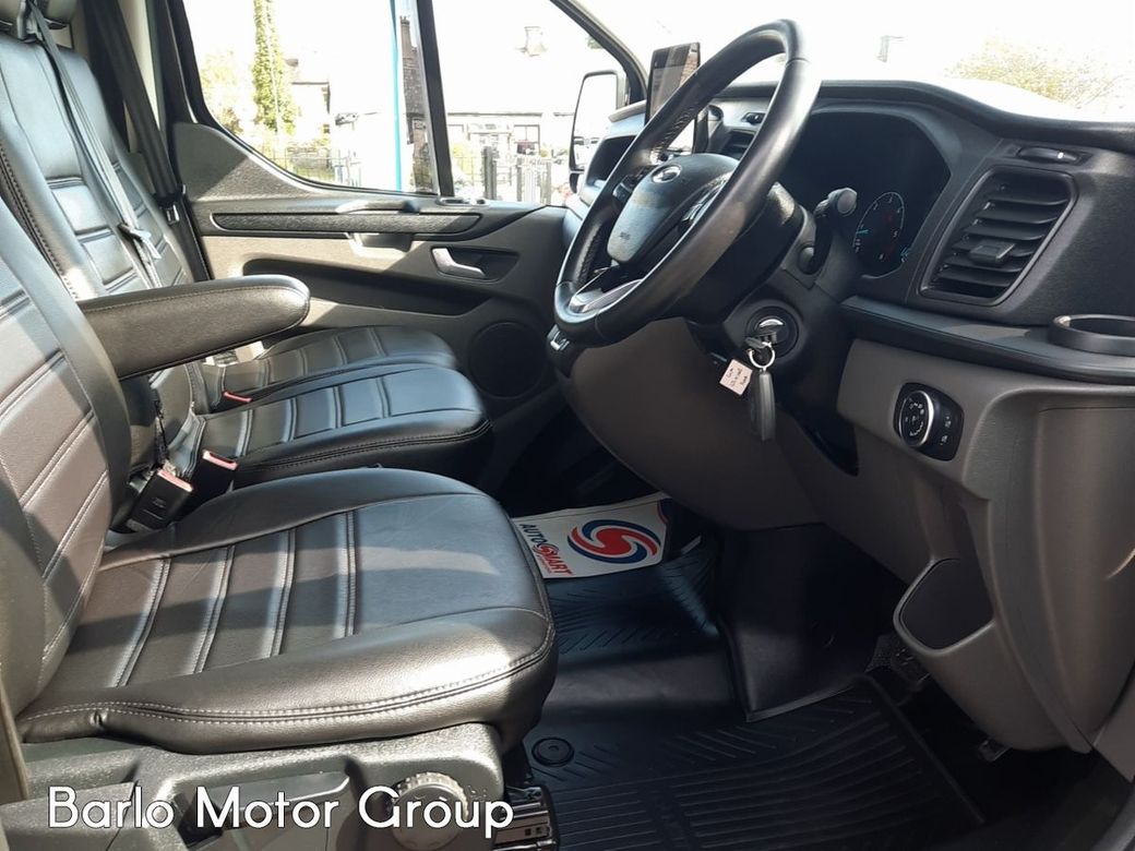 2023 Ford Transit Custom