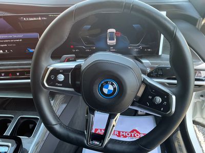 2025 BMW i7