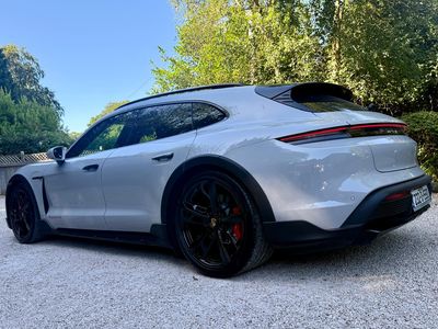 2023 Porsche Taycan