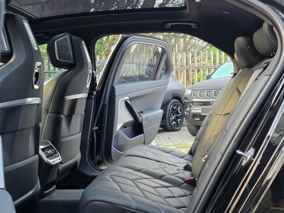2024 BMW i7