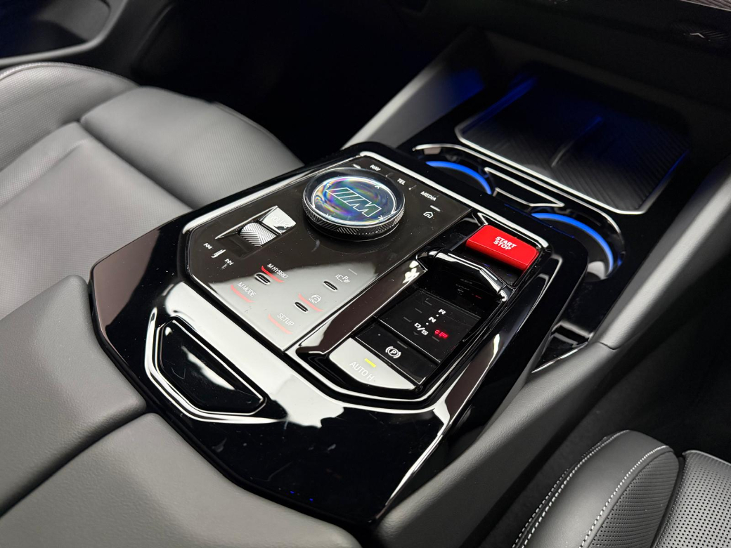 2025 BMW M5