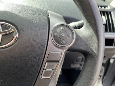 2016 Toyota Prius Alpha