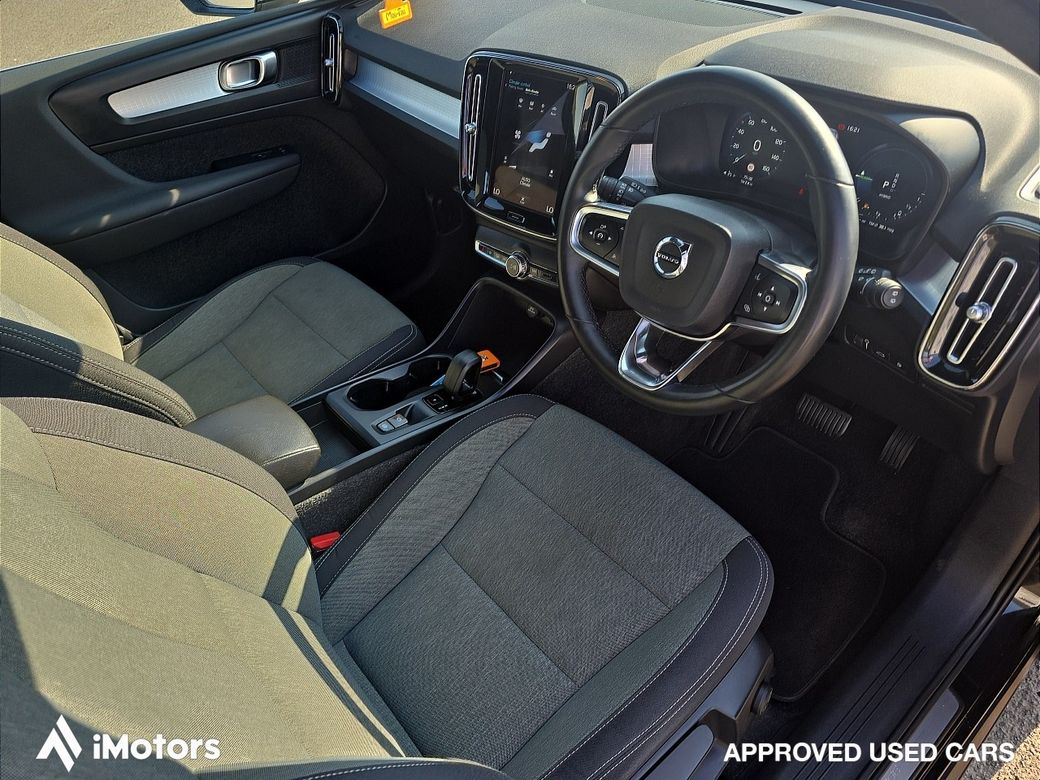 2022 Volvo XC40