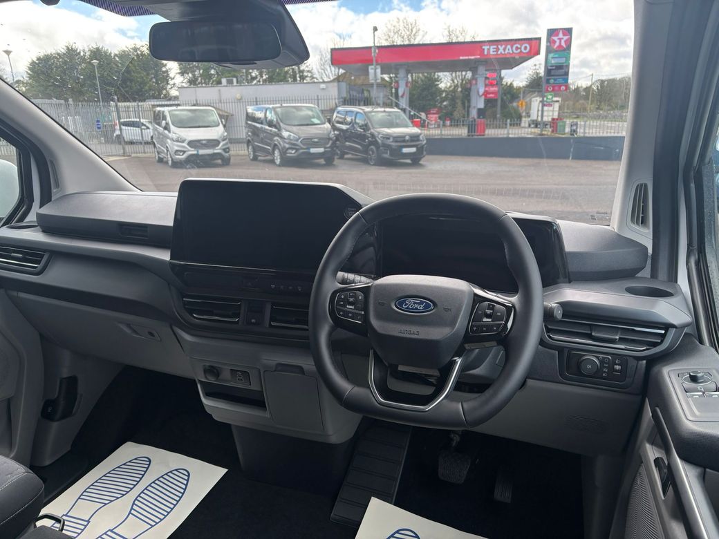 2026 Ford Tourneo Custom
