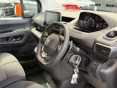 2021 Peugeot Partner