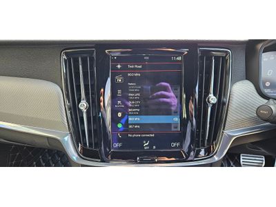 2017 Volvo S90