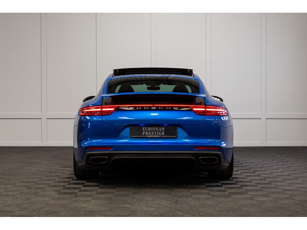 2018 Porsche Panamera