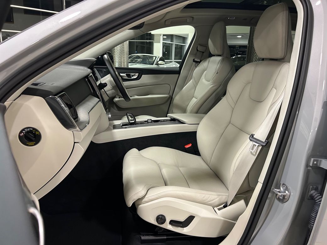 2025 Volvo XC60