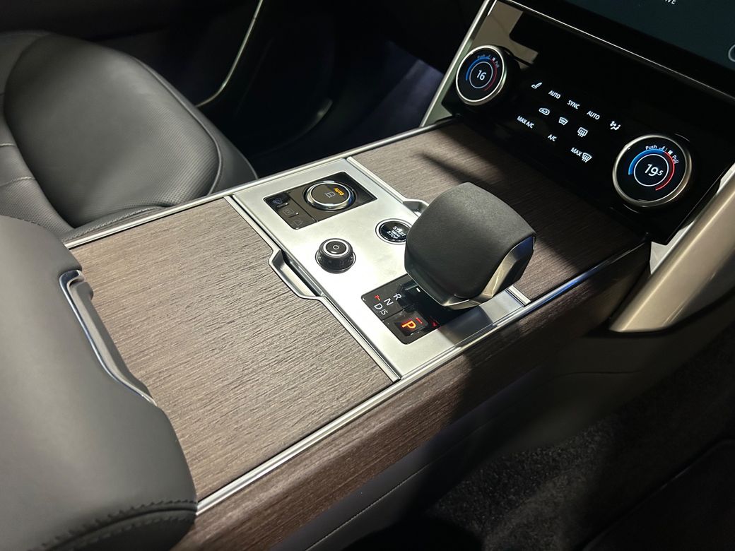 2023 Land Rover Range Rover