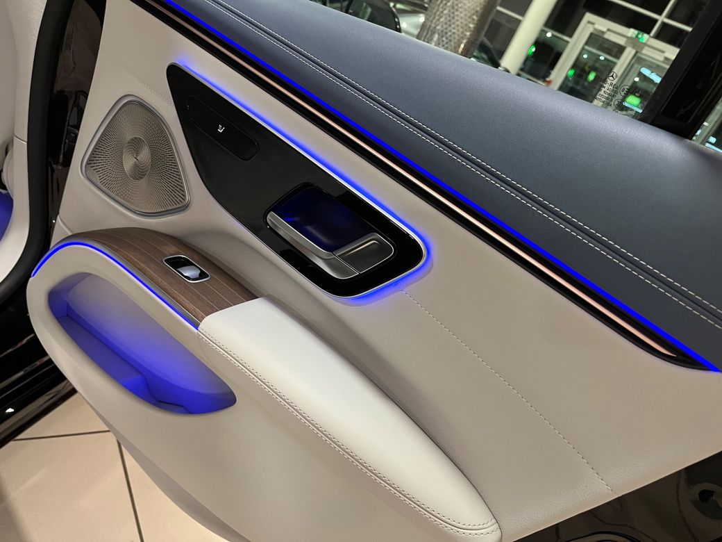 2022 Mercedes-Benz EQS