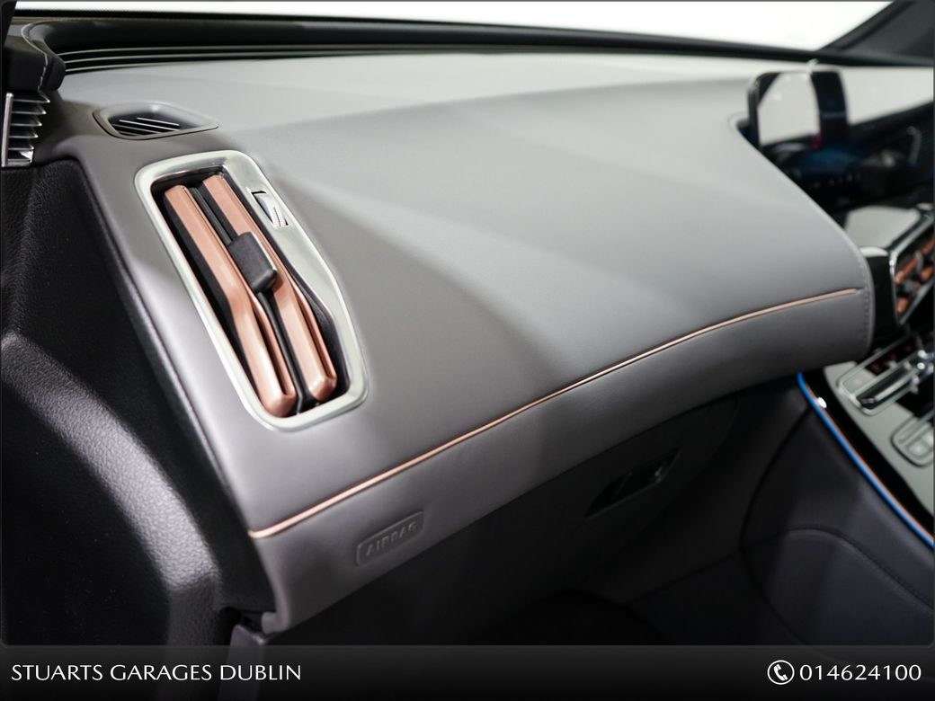 2023 Mercedes-Benz EQC