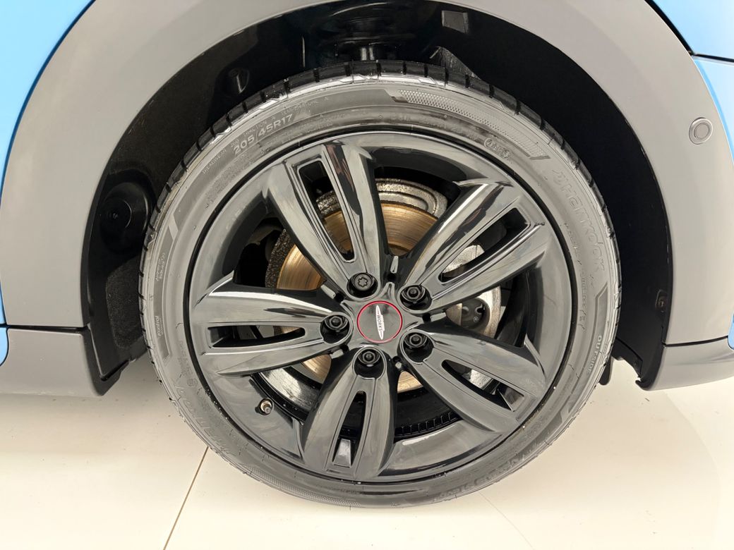 2022 Mini Hatch