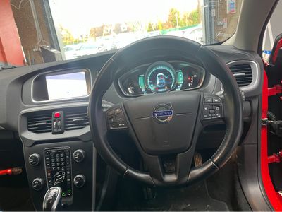 2014 Volvo V40