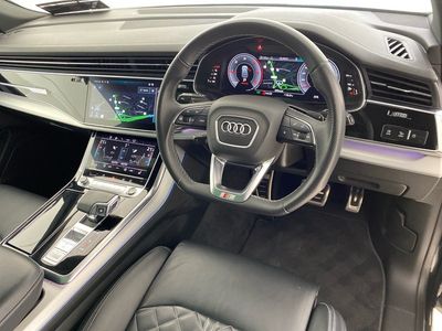 2023 Audi Q8