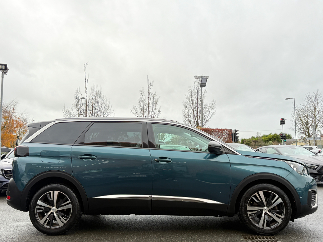 2019 Peugeot 5008