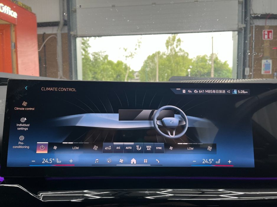 2025 BMW i5