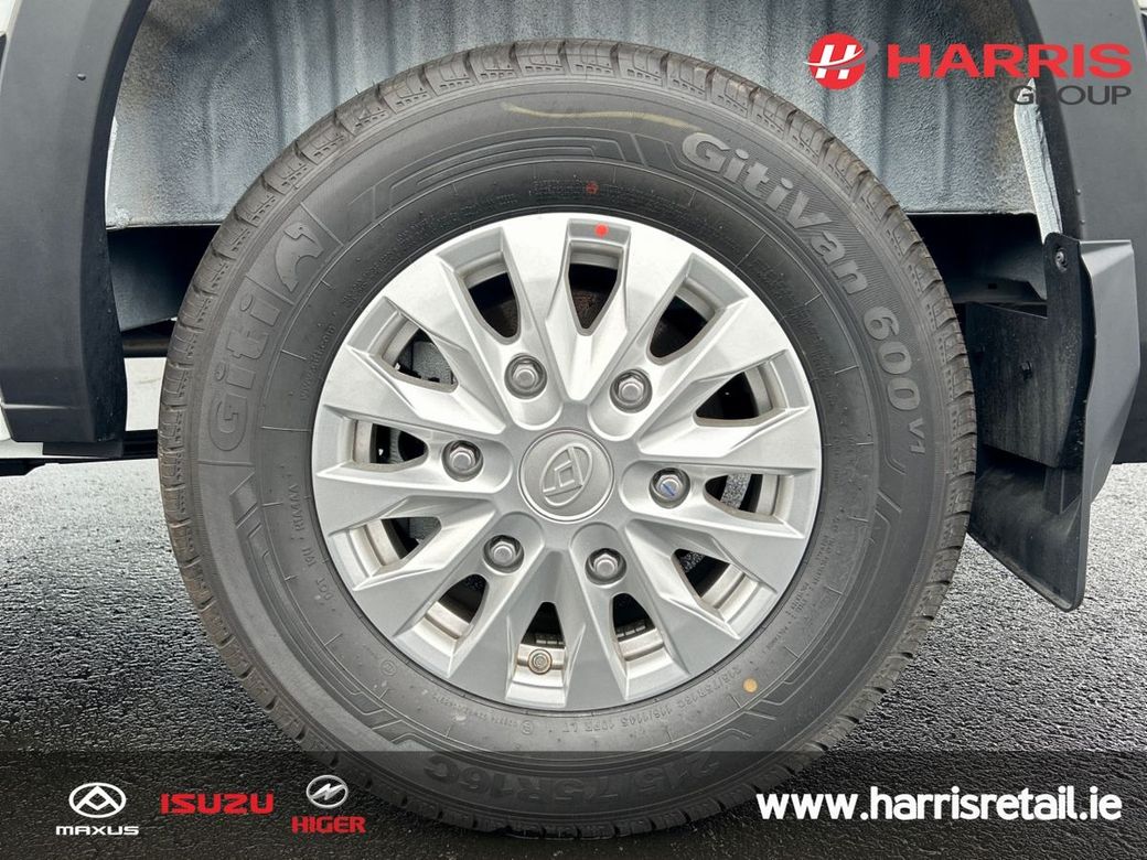 2025 White Maxus Deliver 9