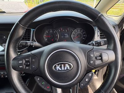 2016 Kia Carens