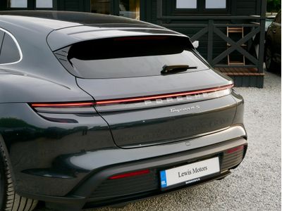 2023 Porsche Taycan