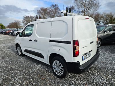 2022 Peugeot Partner