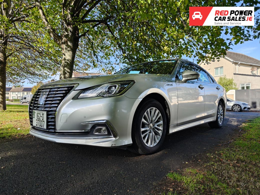 2016 Toyota Crown