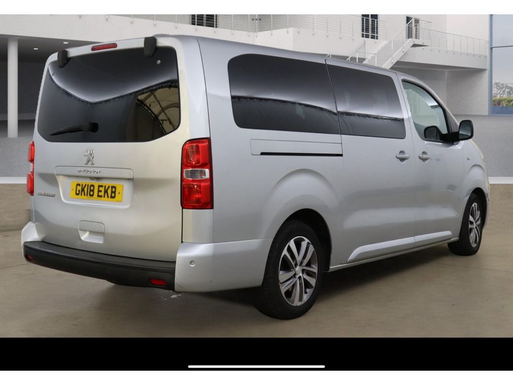 2018 Peugeot Traveller