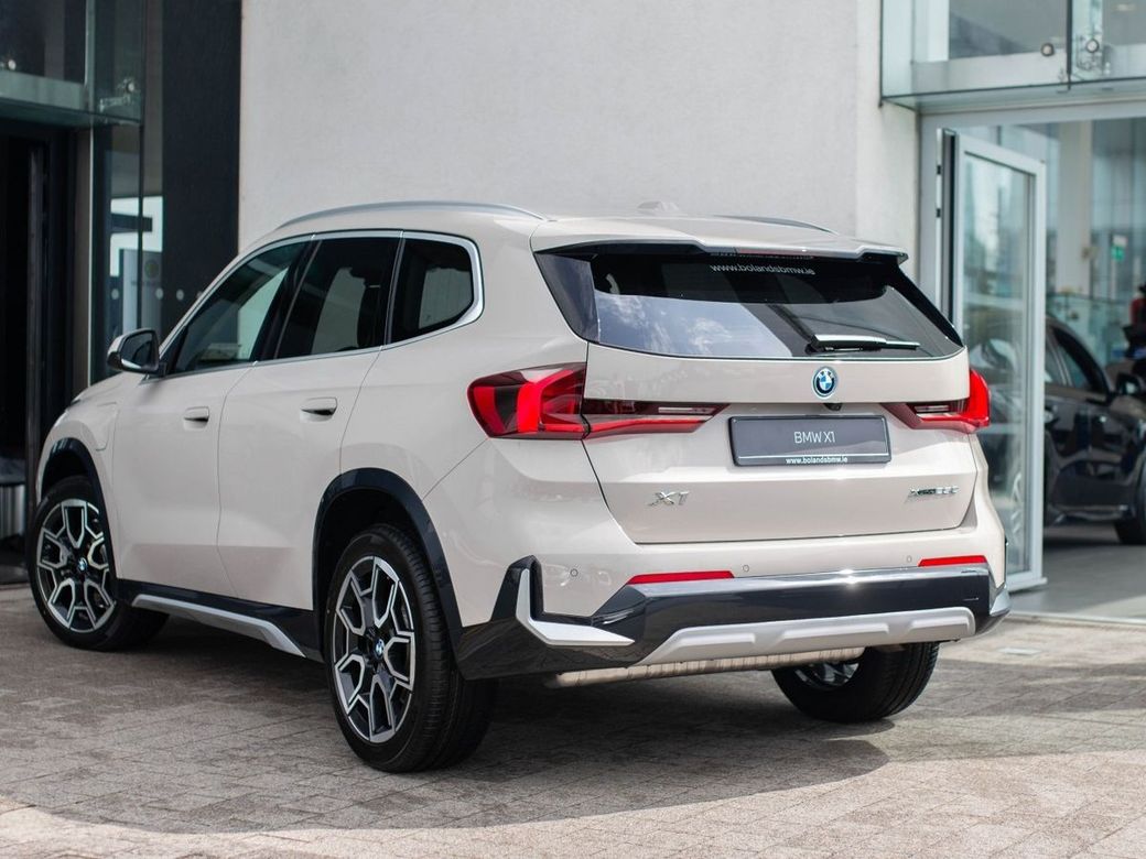 2025 BMW X1