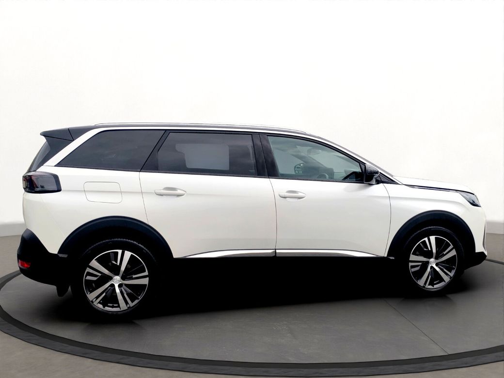 2024 Peugeot 5008