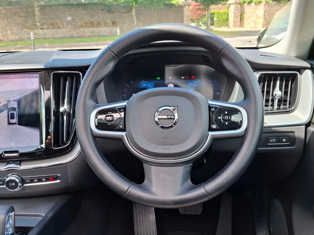 2025 Volvo XC60