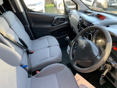 2015 Peugeot Partner