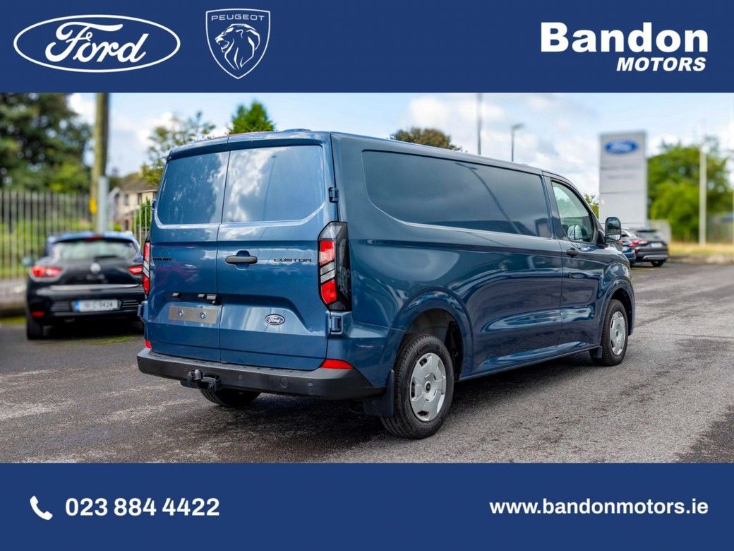 2025 Ford Transit Custom