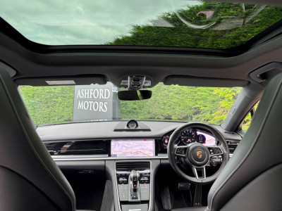 2020 Porsche Panamera