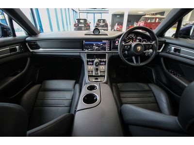 2023 Porsche Panamera