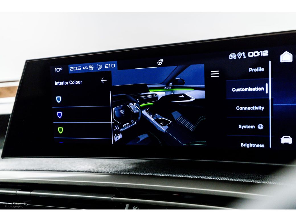 2025 Peugeot 5008