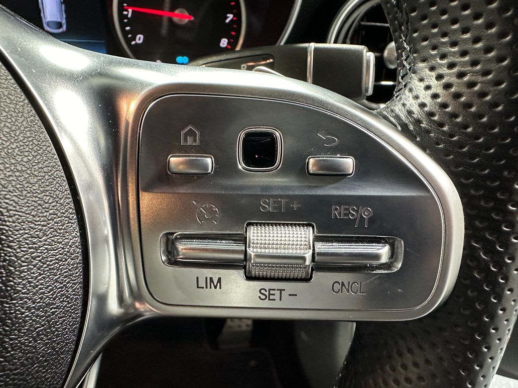 2022 Mercedes-Benz GLC Class