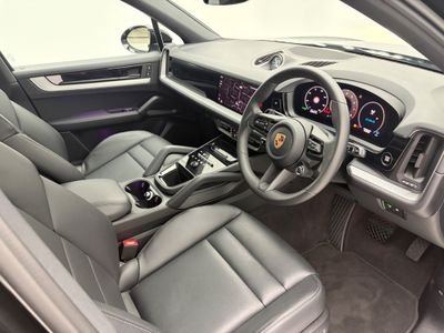 2025 Porsche Cayenne