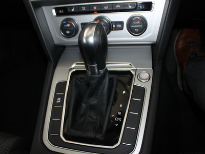 2019 Volkswagen Passat