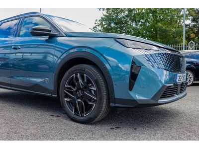 2025 Peugeot 5008