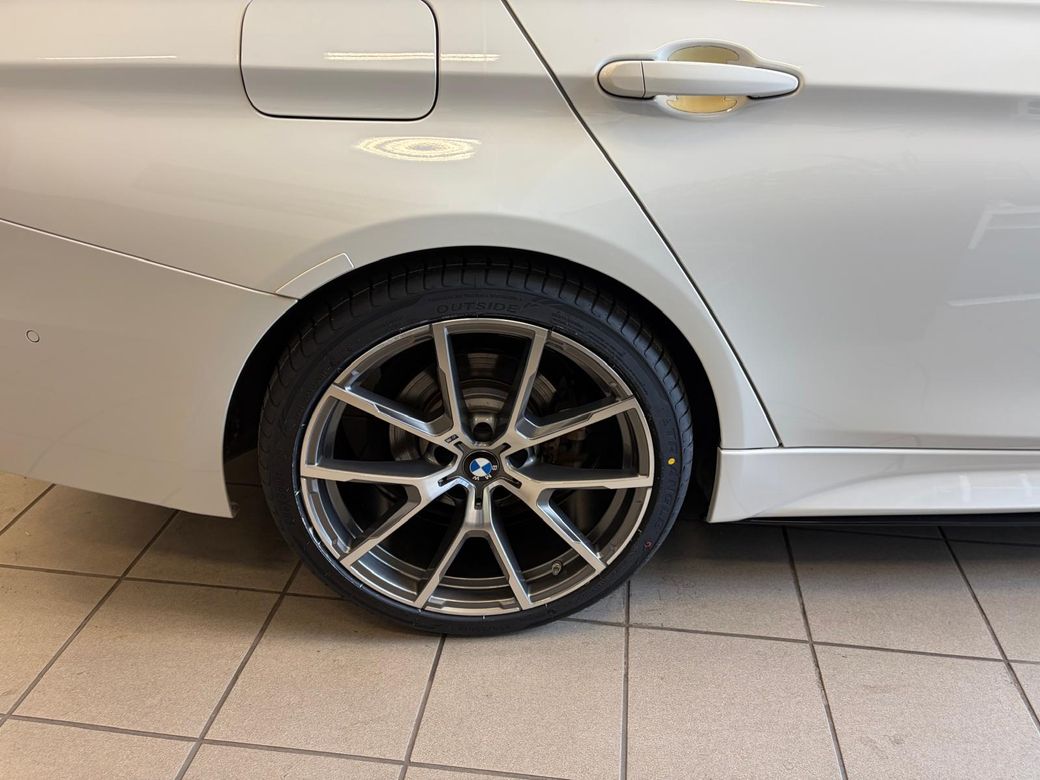 2018 BMW 330