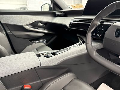 2025 Peugeot 3008