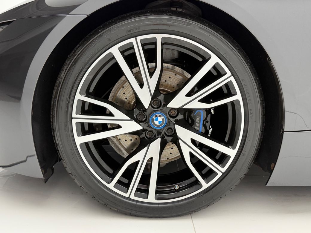 2020 BMW i8