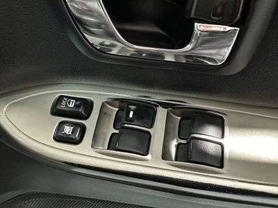 2017 Mitsubishi Pajero