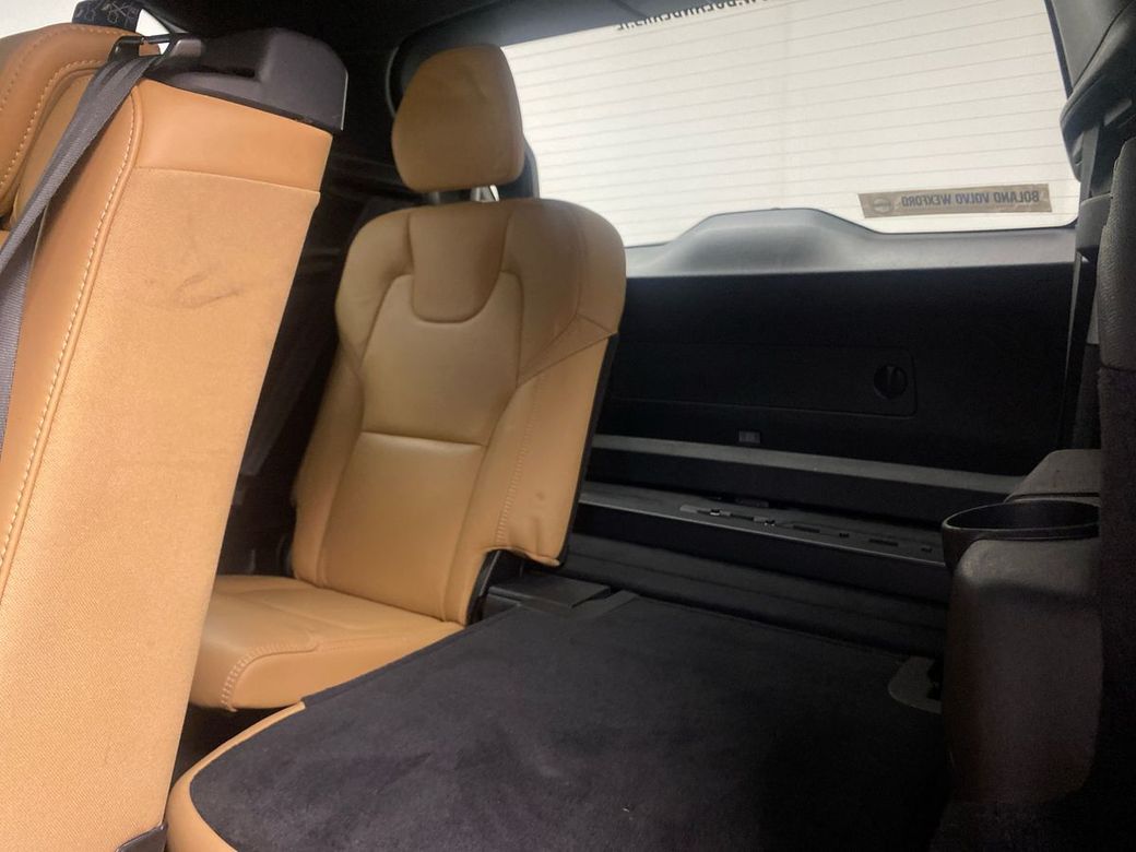 2022 Volvo XC90