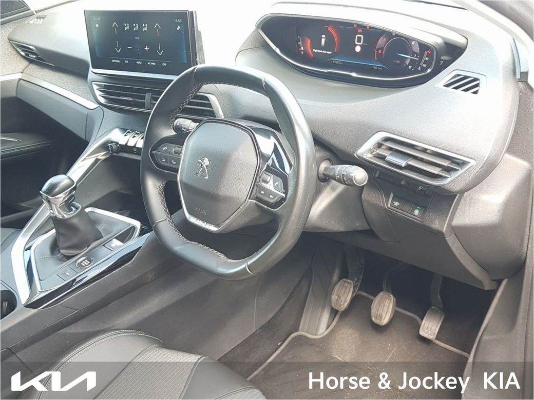 2022 Peugeot 5008