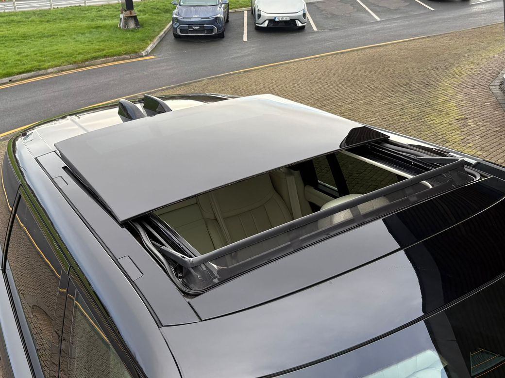 2025 Land Rover Range Rover